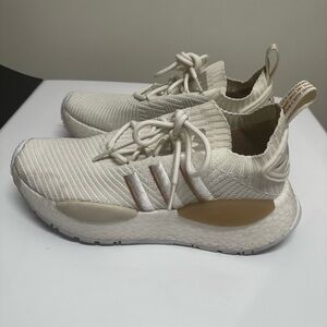 Cream Knit Sneakers